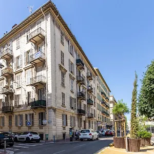 Appartamento On Dante Street Next To The Sea, Nizza