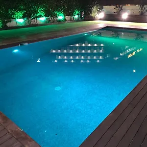 https://apartments-paradise-lloret-lloret-de-mar.catalonia-hotels.com