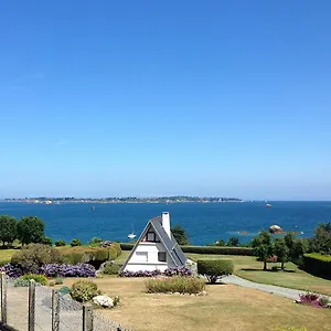 https://la-maison-en-a-face-a-lile-de-brehat.inbrittany.com