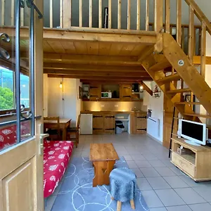 https://grenier-savoyard.hotels-rhonealpes.com